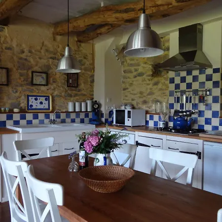 Pyrenees Les Trois Montagnes