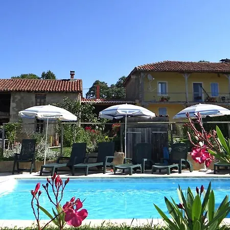 Pyrenees Les Trois Montagnes *